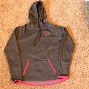 UnderAmour hooded sweatshirt. Size Medium